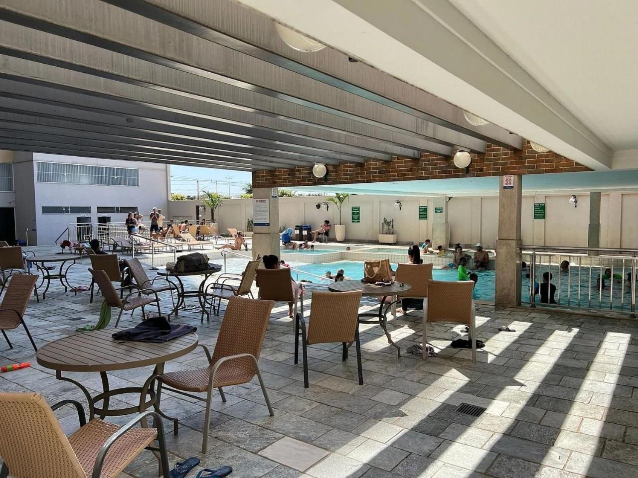 Piazza Diroma Com Acesso Ao Acqua Park Em Caldas Novas Exteriör bild